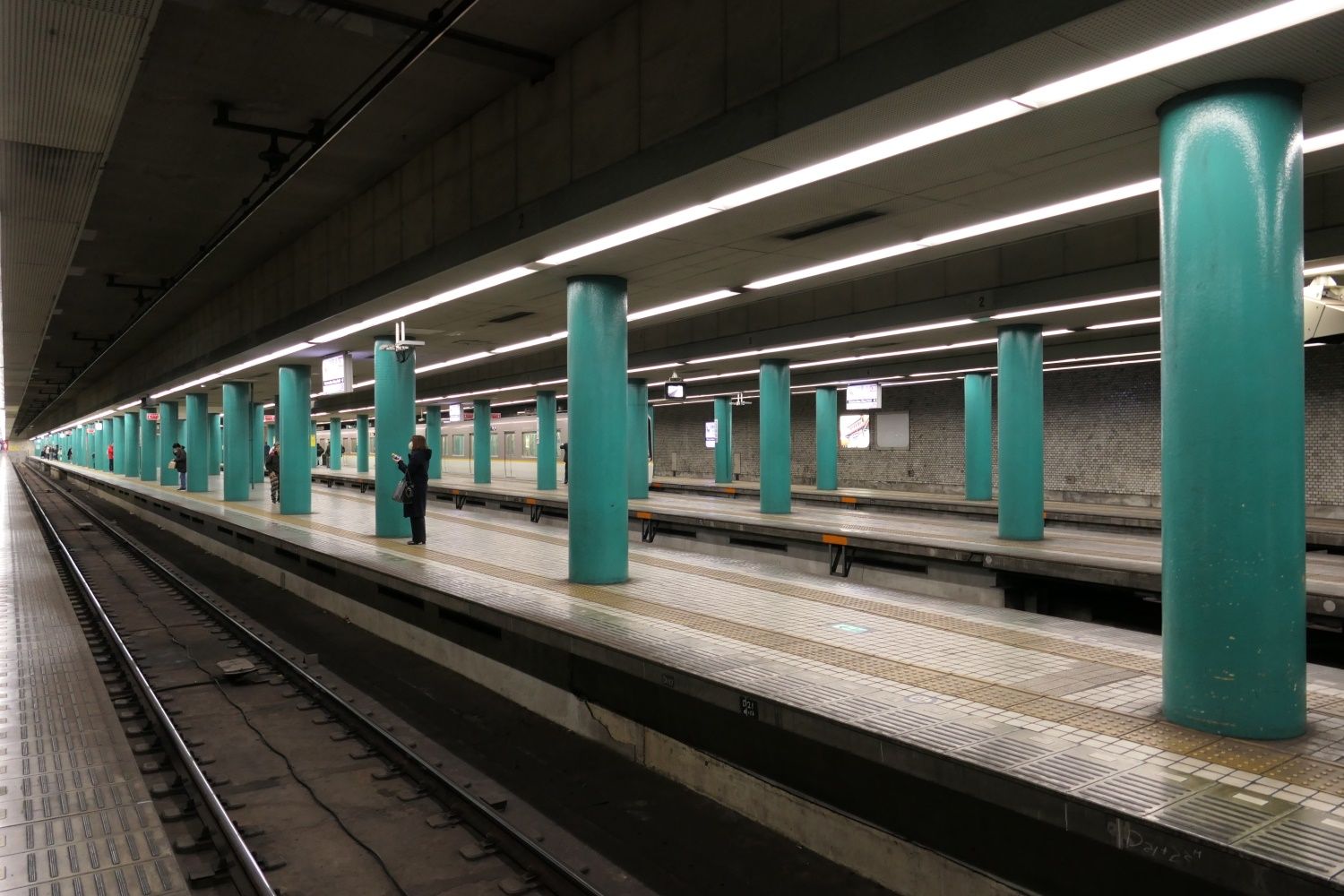 近鉄奈良駅　ホーム