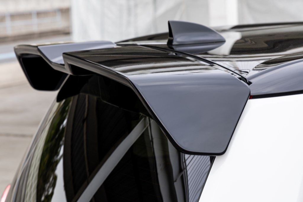 ホンダアクセスの純正アクセサリーを装着したホンダ「Super-ONE」（写真：三木 宏章）