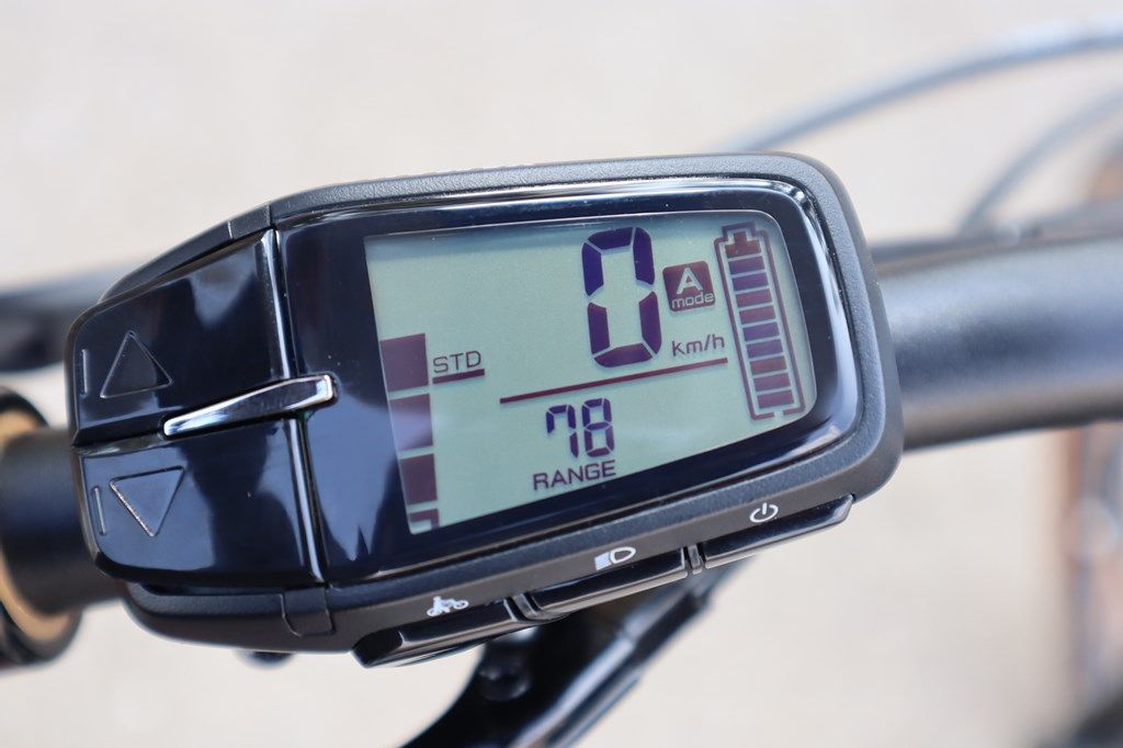 ヤマハの新型スポーツ電動アシスト自転車「クロスコアRV」（写真：筆者撮影）