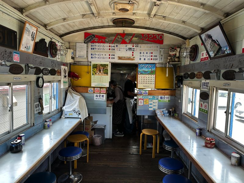 「ブルートレイン」車内（筆者撮影）