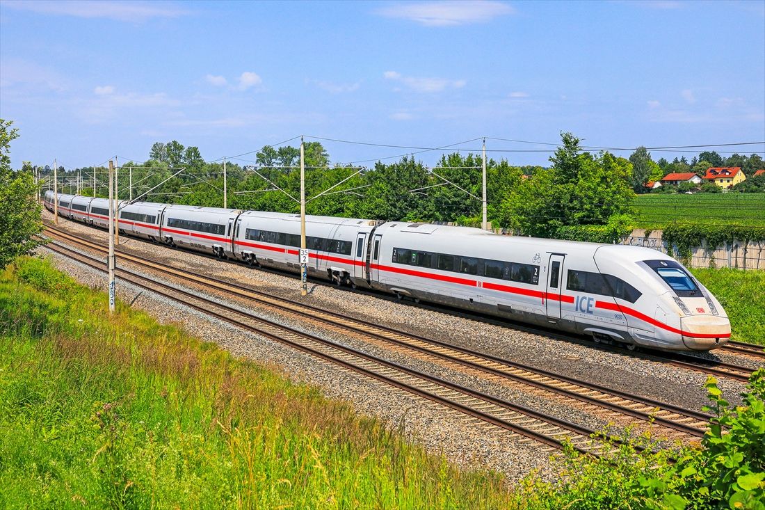 ドイツの新型高速列車「ICE4」(写真:Deutsche Bahn AG / Uwe Miethe)
