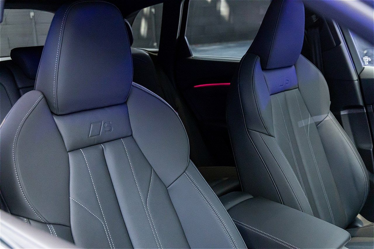 アウディの新型「Q5/Q5スポーツバック」（写真：三木 宏章）