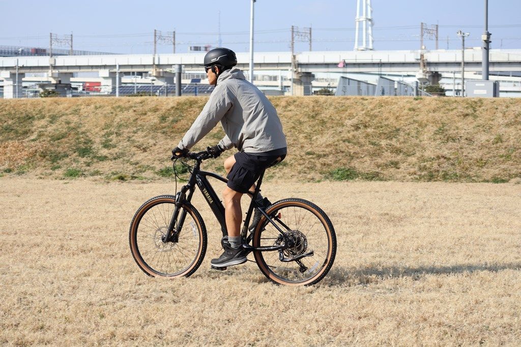 ヤマハの新型スポーツ電動アシスト自転車「クロスコアRV」（写真：筆者撮影）
