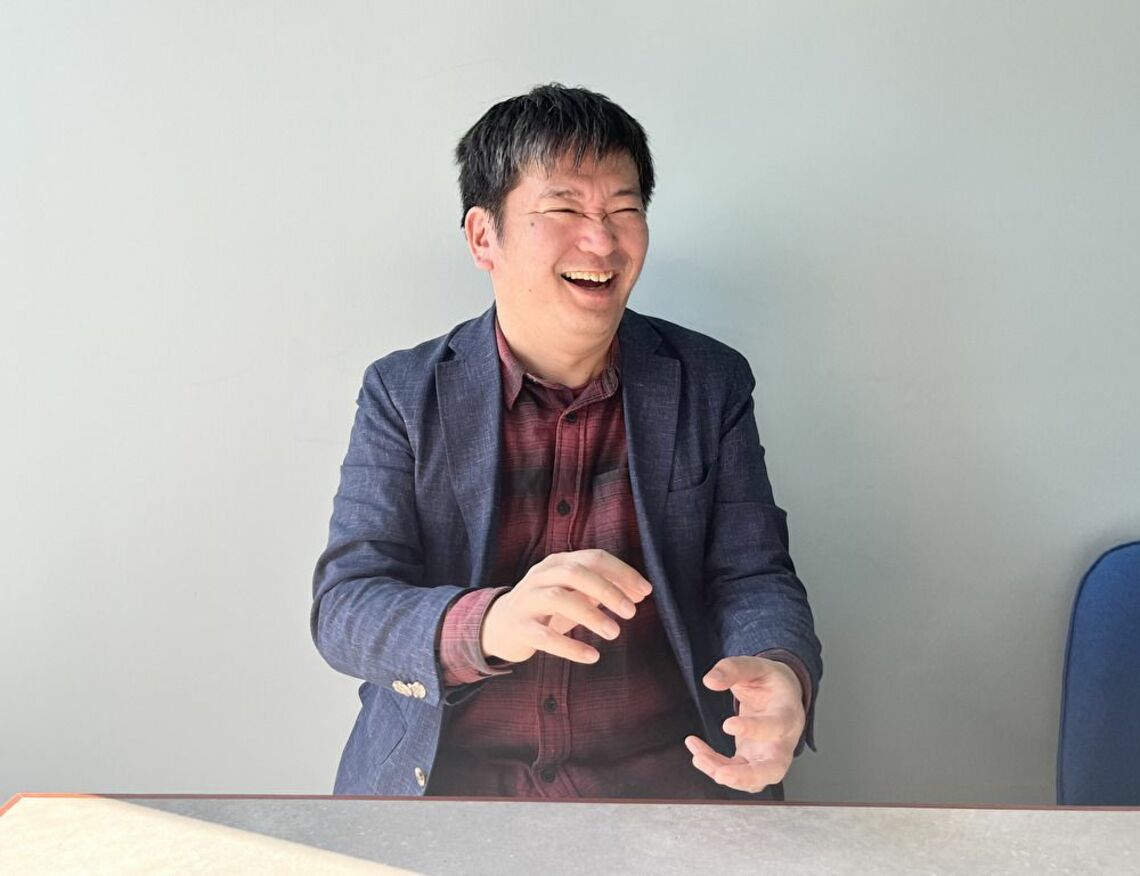 インタビューに応じる勢田朋来さん（筆者撮影）