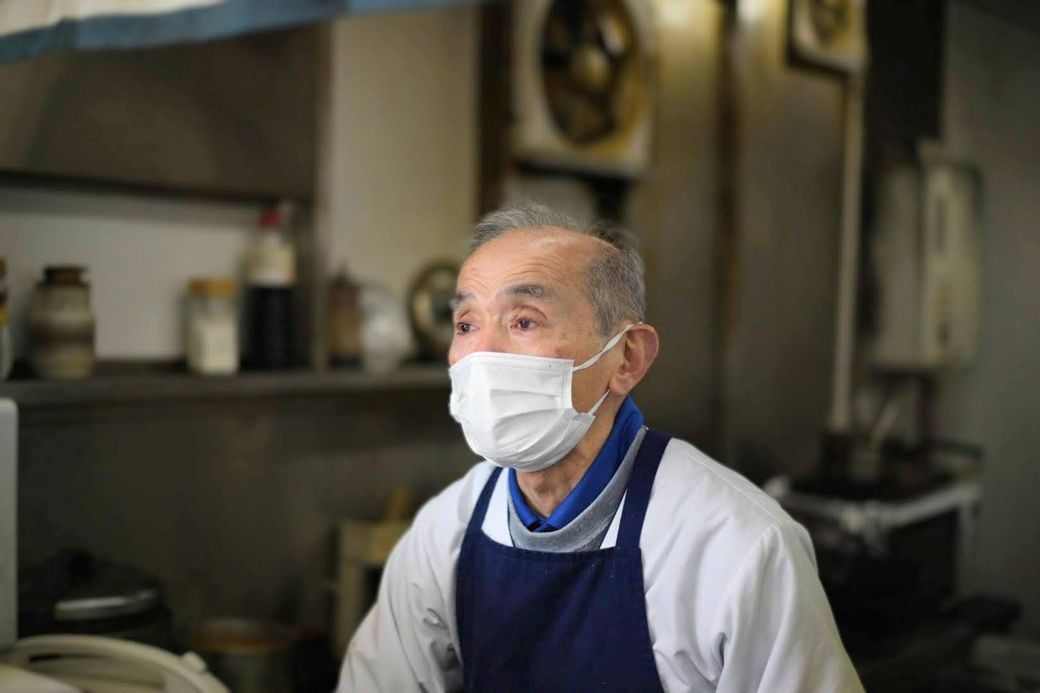 「とんかつ マルミ」のご主人大庭利之さん（筆者撮影）