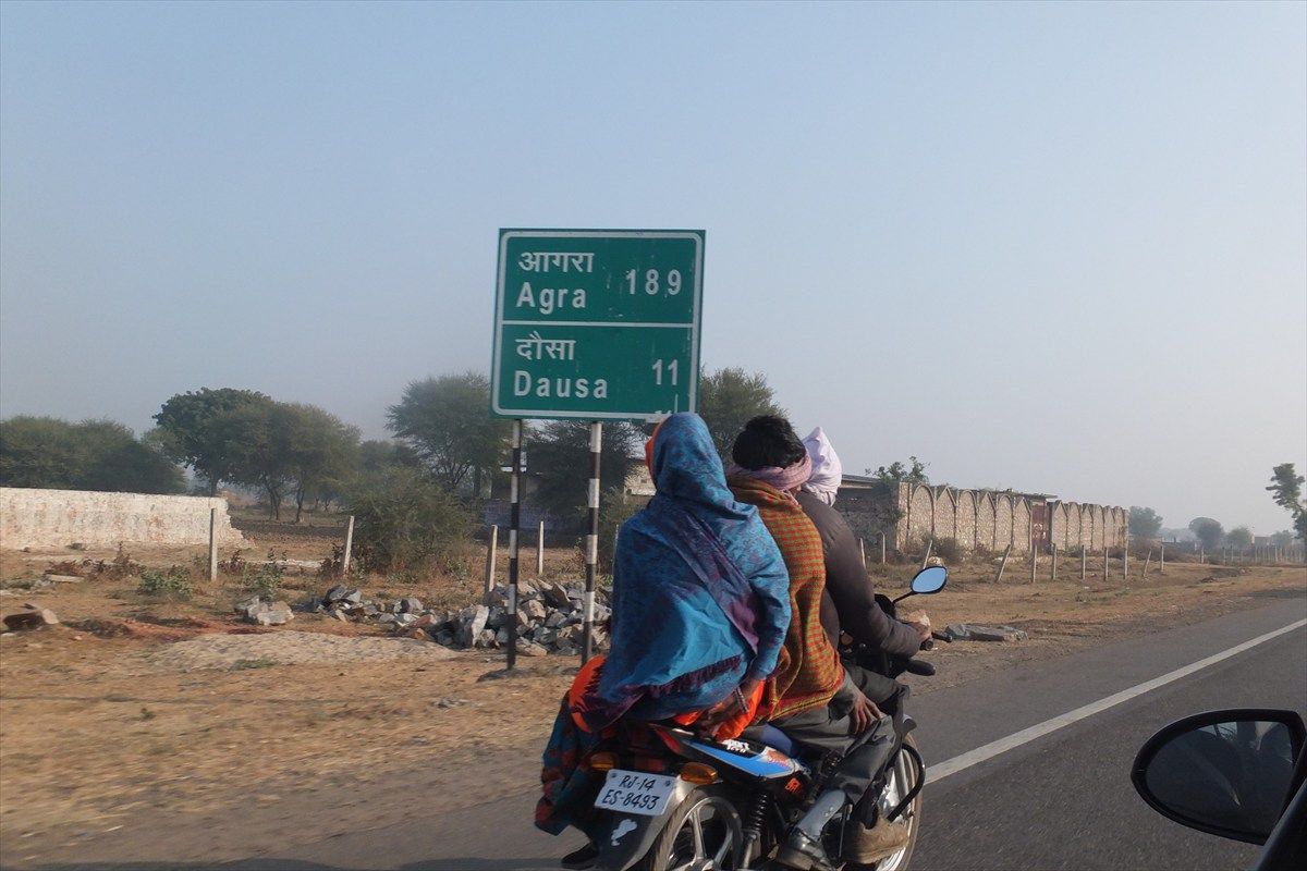 画像 | ｢高速道路＝緑｣とは限らない？｢標識の色｣に表れる地域性や歴史