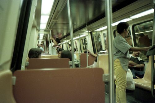 カラカスの地下鉄車内（1987年　筆者撮影）