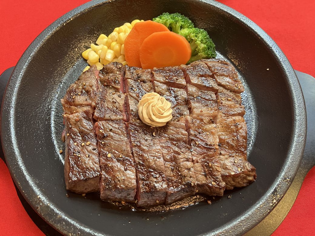 ワイルドステーキ（筆者撮影）