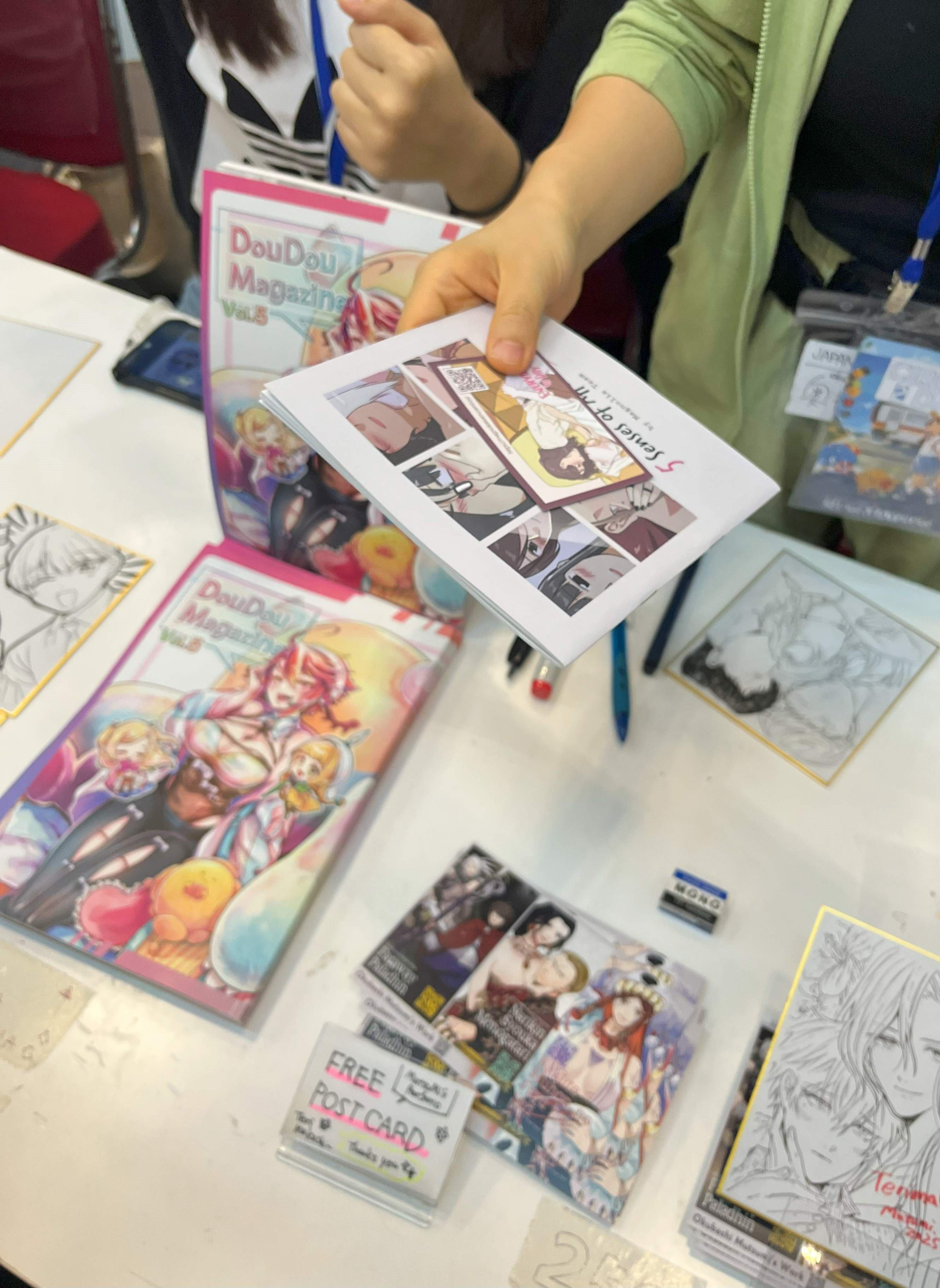 百合マンガを頒布するサークル Magnolia Team の主宰。日本の百合アニメやマンガのコンセプトについて奥橋先生と熱心に交流していた