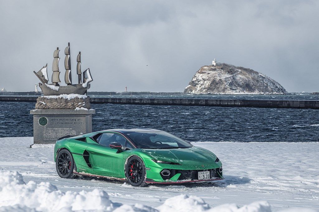 北海道で開催されたランボルギーニ「テメラリオ」「ウルスSE」試乗会の様子（写真：Lamborghini）