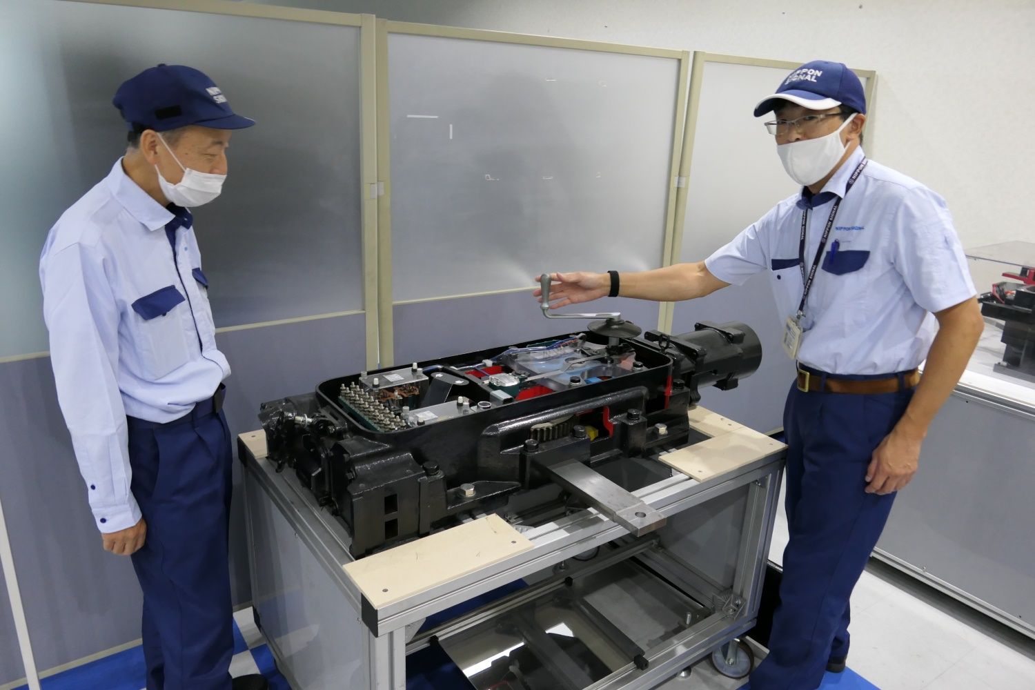 転轍機の内部