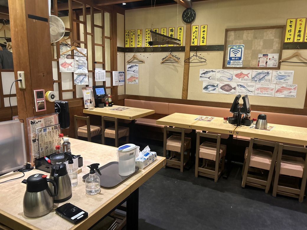 老朽化を感じる銀座3丁目店②（写真：筆者撮影）