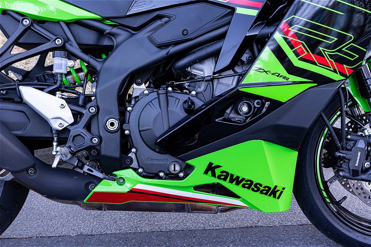 カワサキモータースジャパンのスーパースポーツモデル「Ninja ZX-4RR KRT EDTION」（写真：三木宏章）