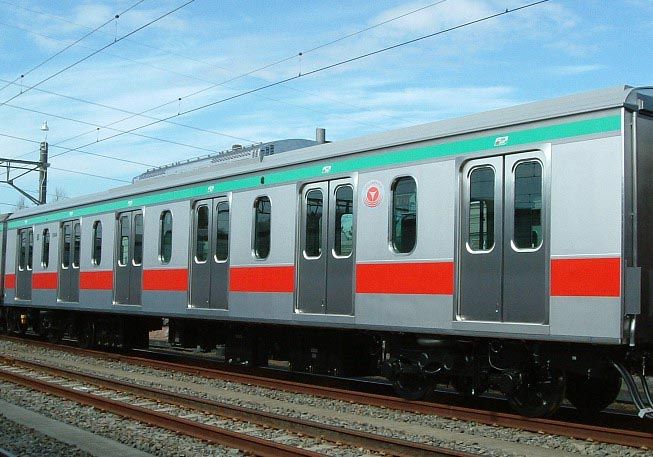 田園都市線5000系6ドア車