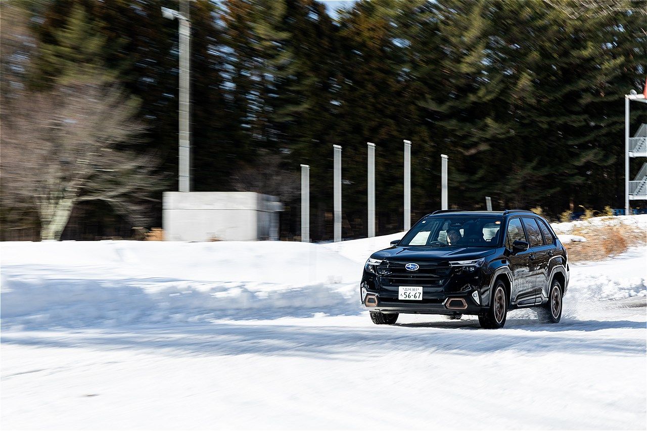 スバル「フォレスター」雪上試乗会の様子（写真：三木 宏章）