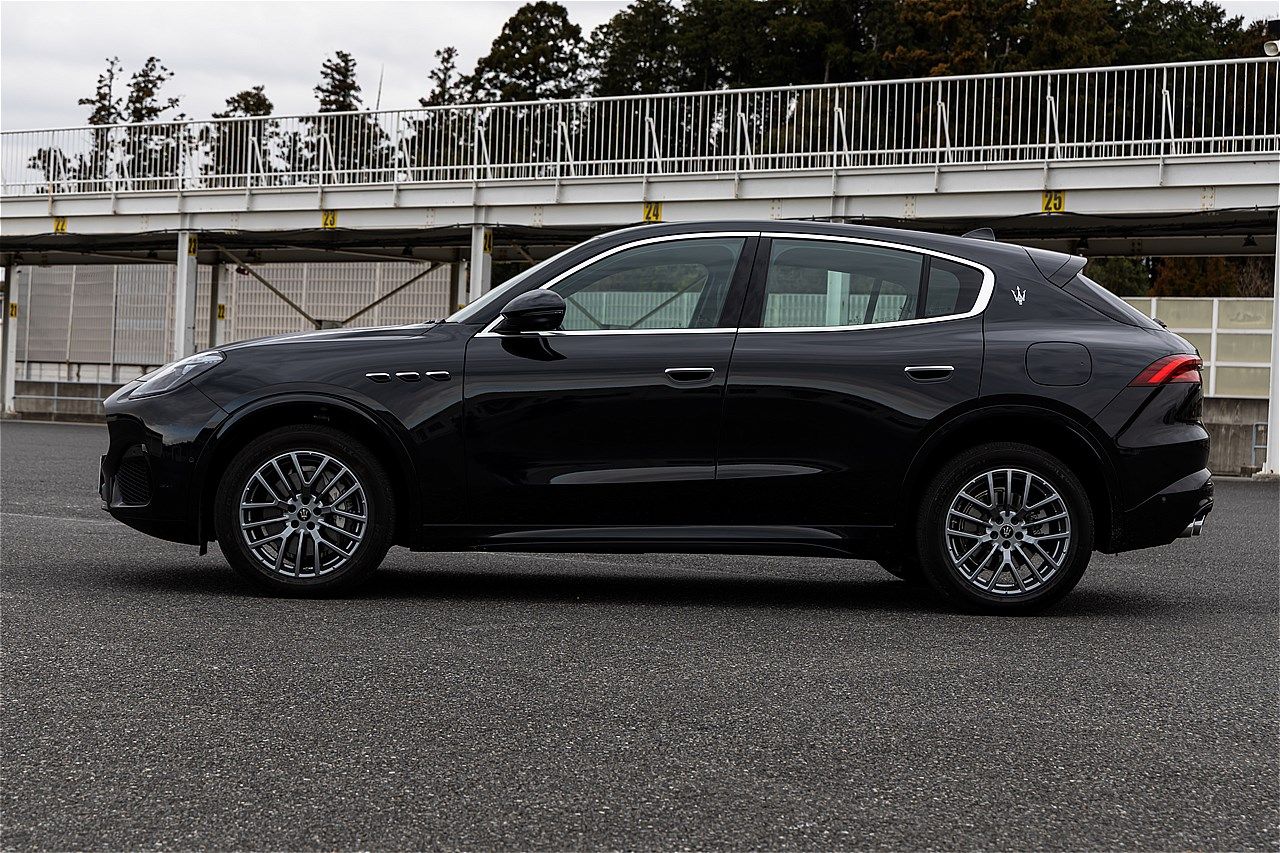 マセラティ「グレカーレ エッセンツァ」（写真：三木 宏章）