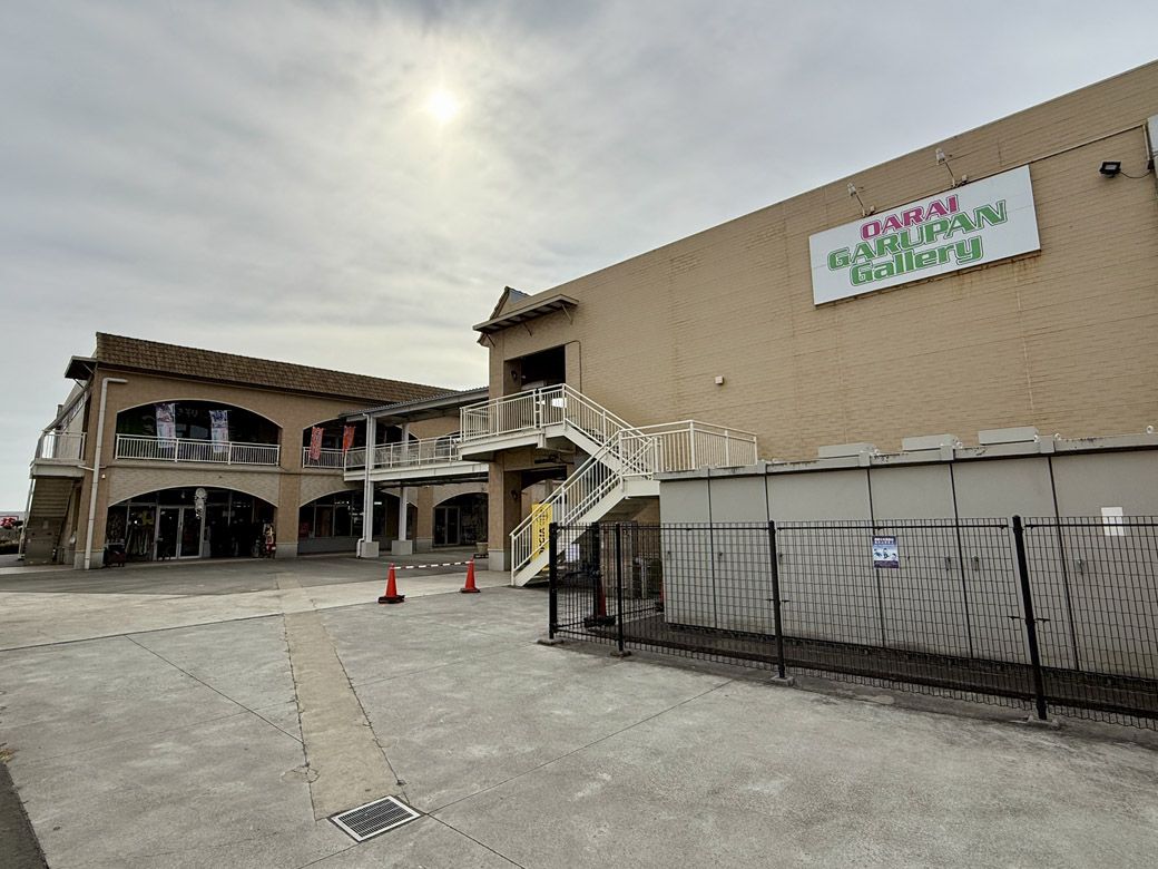 茨城県初のアウトレットモール「大洗リゾートアウトレット」が廃墟化した理由とは（筆者撮影）