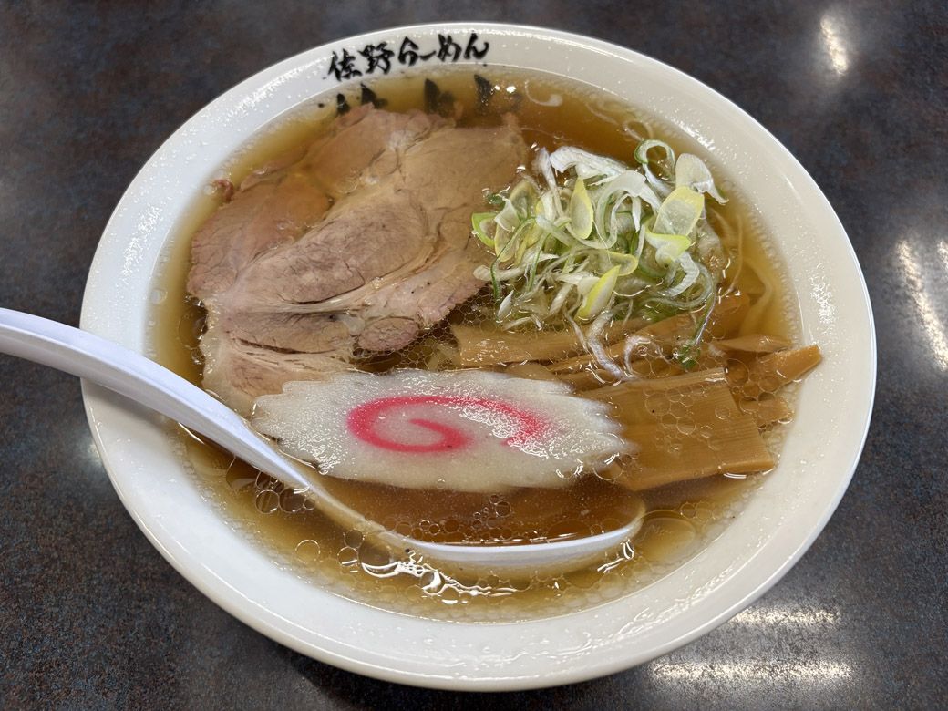 「佐野ラーメン　佐よし」のラーメン（写真：筆者撮影）