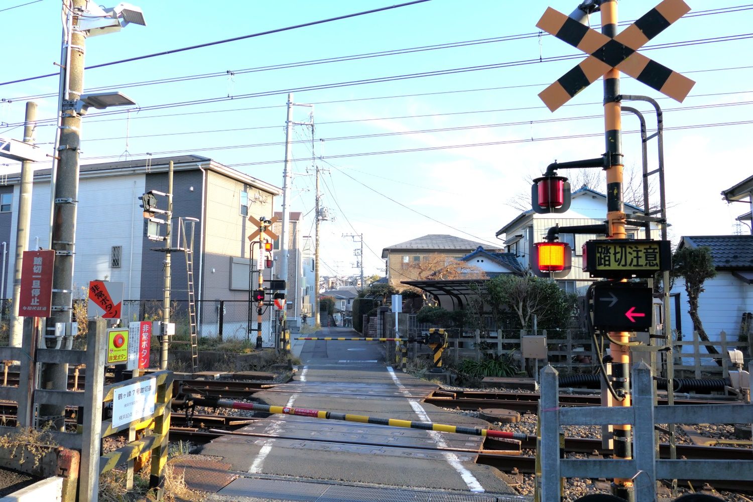 鶴ケ峰駅周辺連続立体交差事業　鶴ヶ峰7号踏切