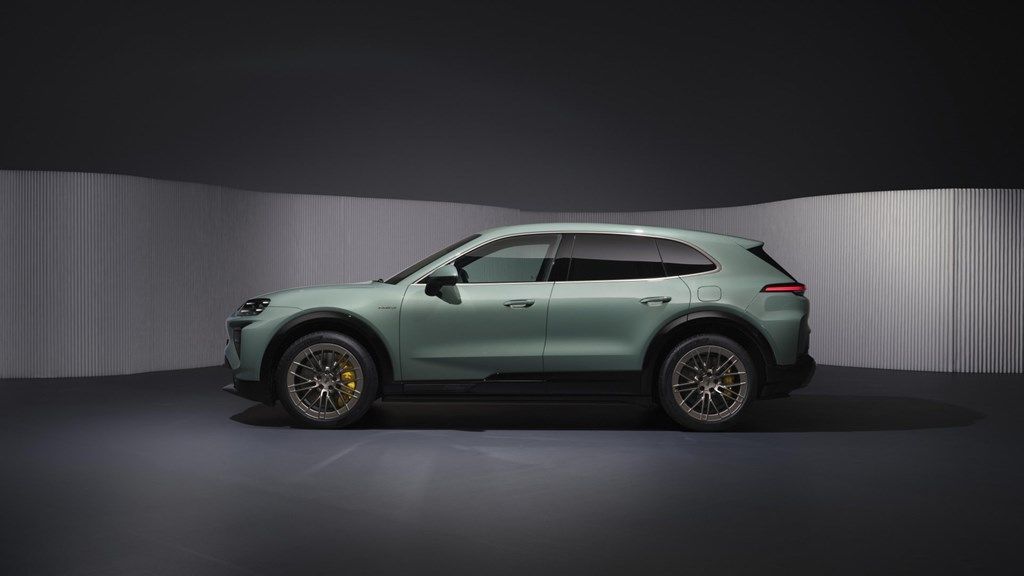 ポルシェの新型EV「カイエン・ターボ・エレクトリック」（写真：Porsche AG）
