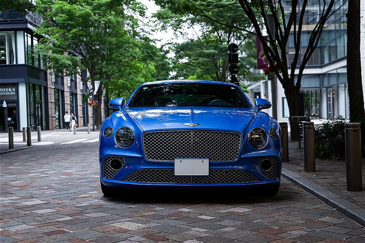ベントレーの3代目「コンチネンタルGT」（写真：三木 宏章）