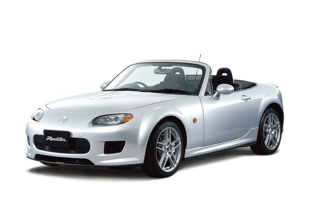 マツダの3代目「ロードスター（NC1）」（写真：マツダ）