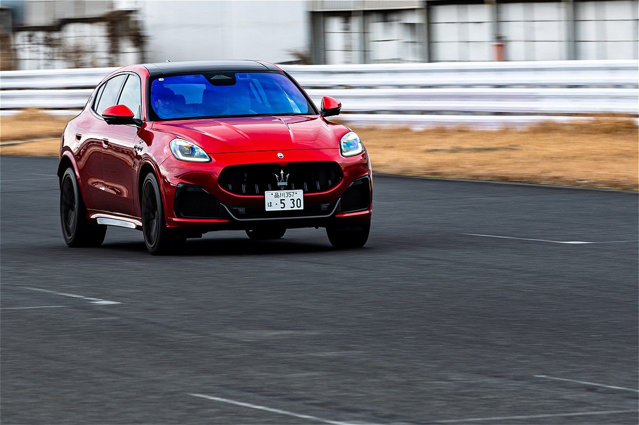 マセラティ「グレカーレ トロフェオ」（写真：三木 宏章）