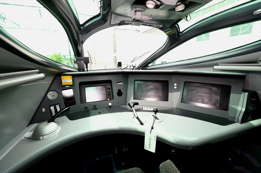 JR東日本の新幹線試験車両「ALFA-X（アルファエックス）」の運転台（撮影：尾形文繁）