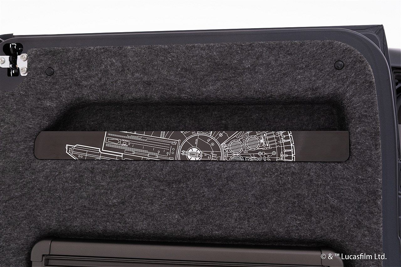 スター・ウォーズの世界観が広がるトイファクトリーのキャンピングカー「ダビンチ6.0＜スター・ウォーズ＞エディション」（写真：トイファクトリー）