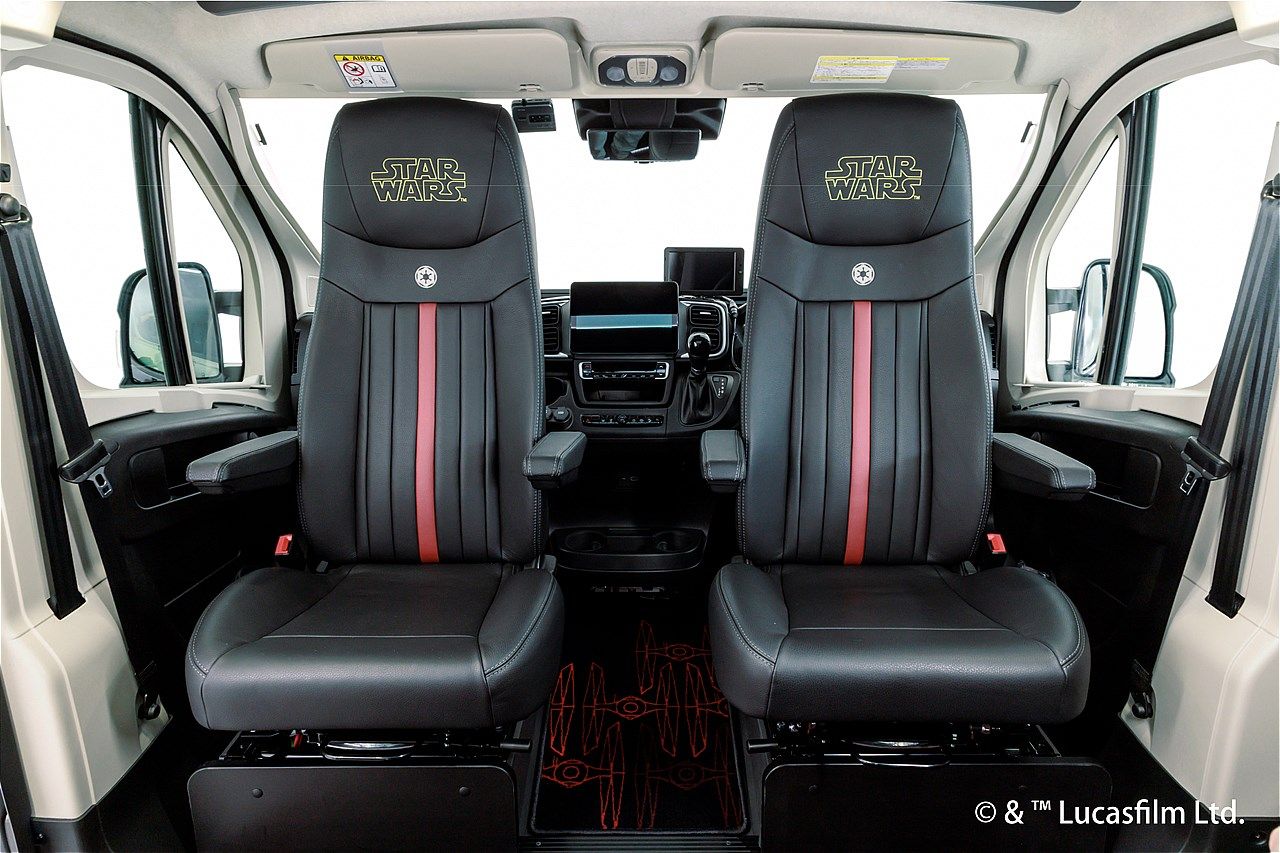 スター・ウォーズの世界観が広がるトイファクトリーのキャンピングカー「ダビンチ6.0＜スター・ウォーズ＞エディション」（写真：トイファクトリー）