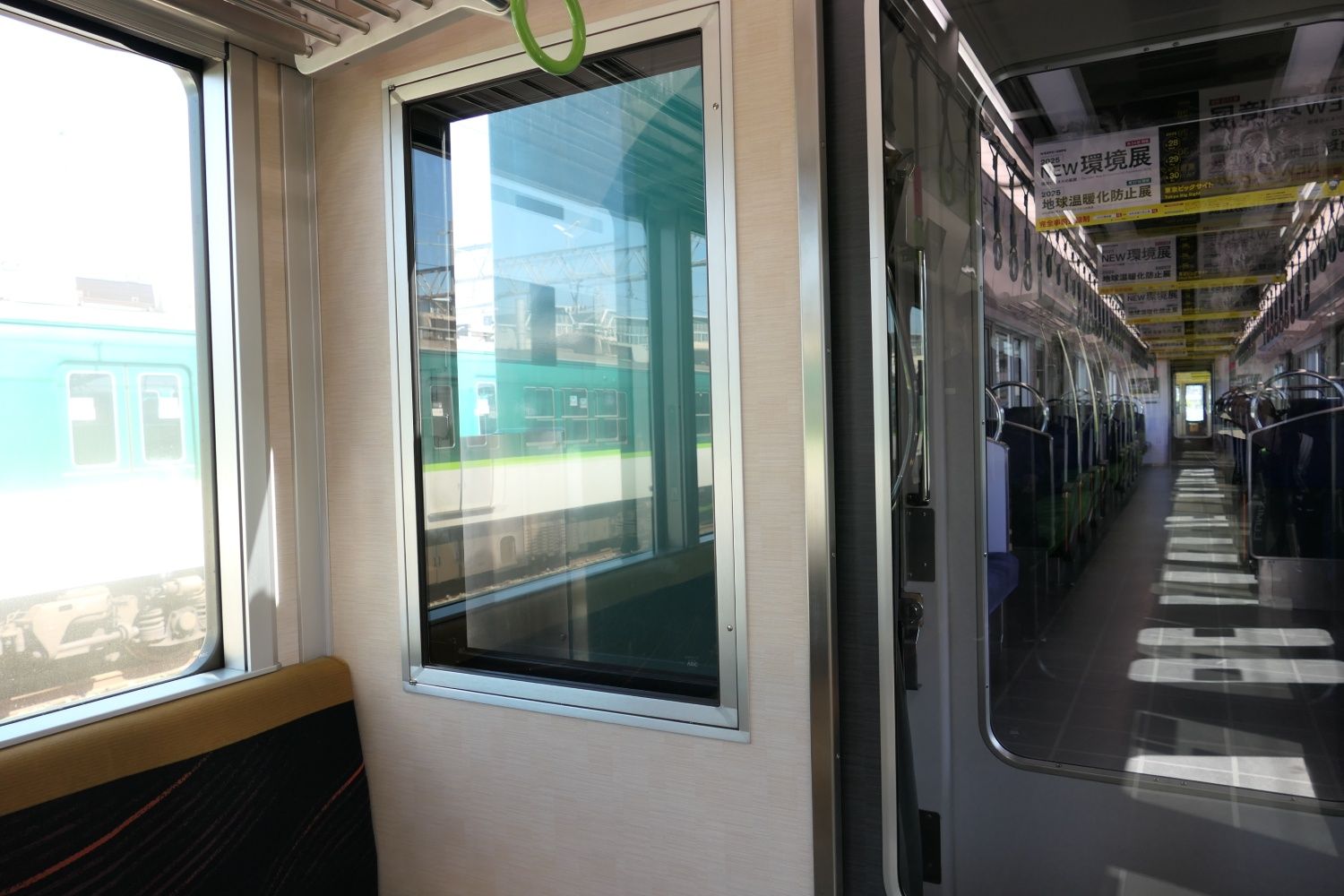 京阪電気鉄道13000系　車内