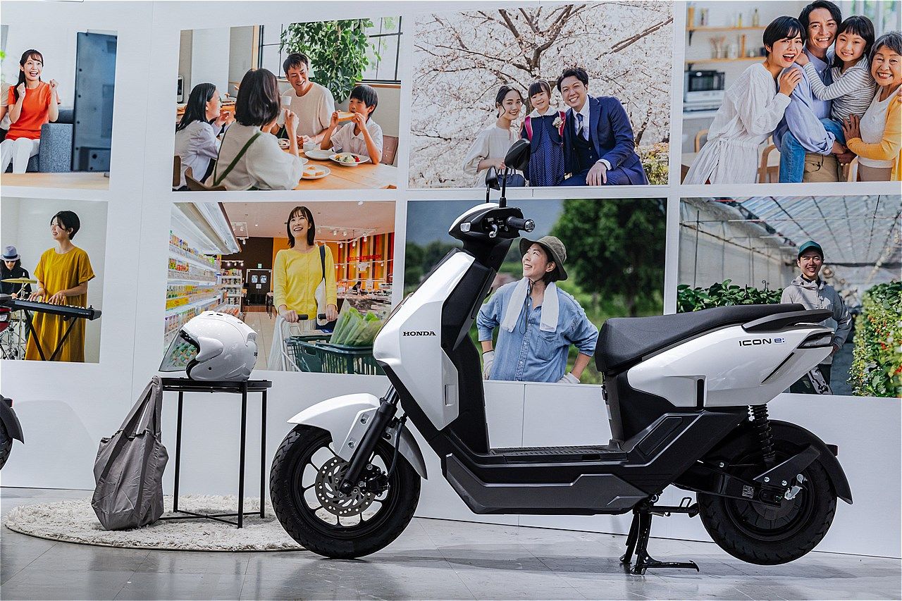 原付一種のホンダ新型電動スクーター｢アイコンe:｣（写真：三木 宏章）