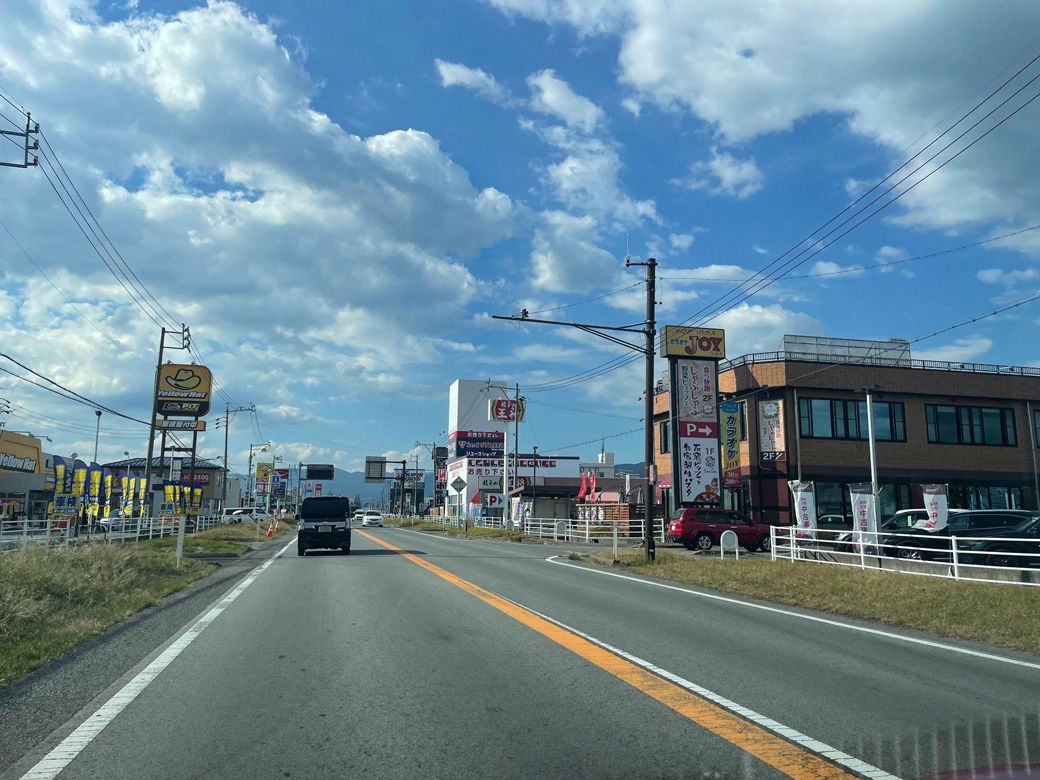 地方では車があれば、移動も買い物のハシゴもスイスイ（写真：筆者提供）