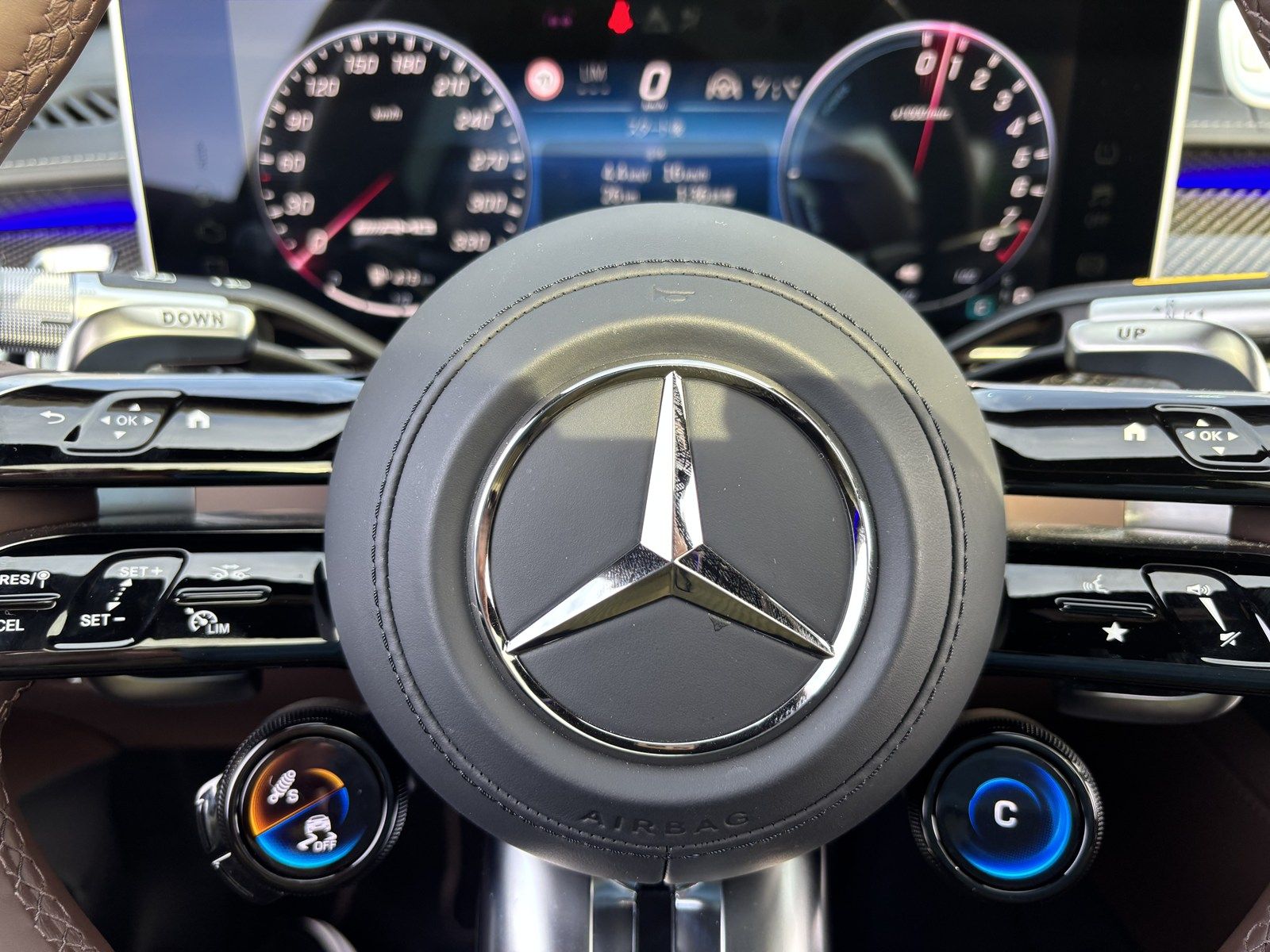 メルセデスAMG「S63 E パフォーマンス」（写真：桃田健史）