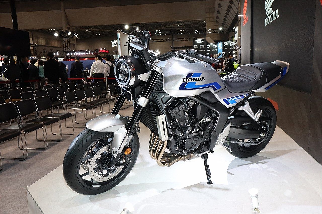 第52回 東京モーターサイクルショーに展示されたホンダ「CB1000Fコンセプト」(筆者撮影）