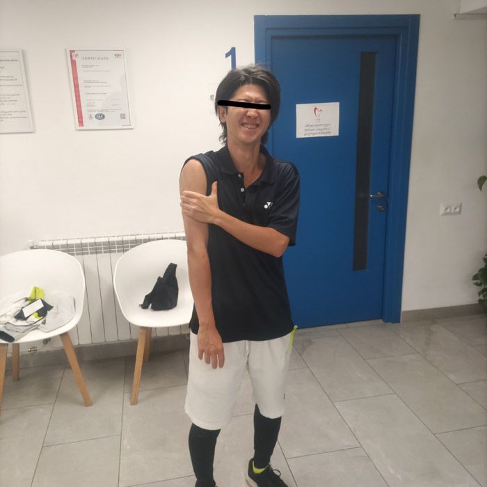 ジョージアでは野犬に“キス”されてしまい、現地の病院で急きょ、狂犬病ワクチンを打った（筆者撮影）