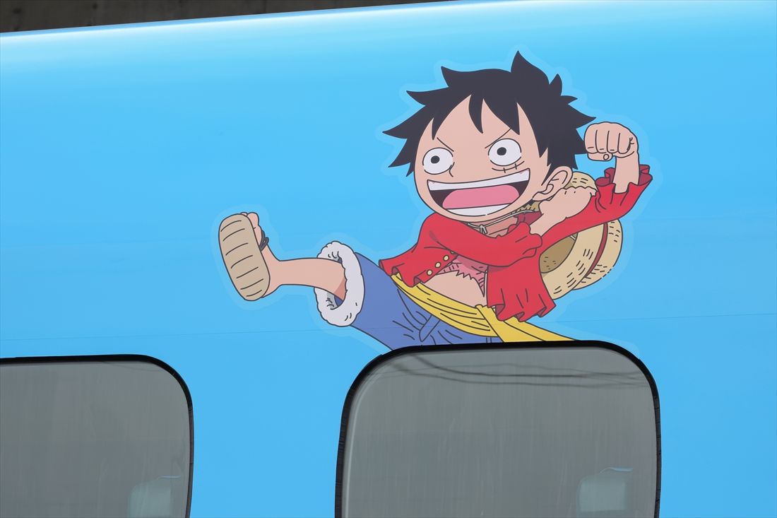 車両のあちこちにキャラクターのラッピングを施している（撮影：尾形文繁）