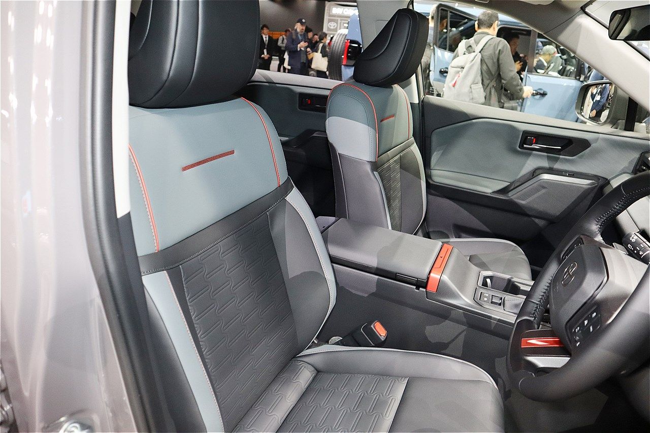 ジャパンモビリティショー2025に展示されたトヨタの新型「RAV4アドベンチャー」（筆者撮影）