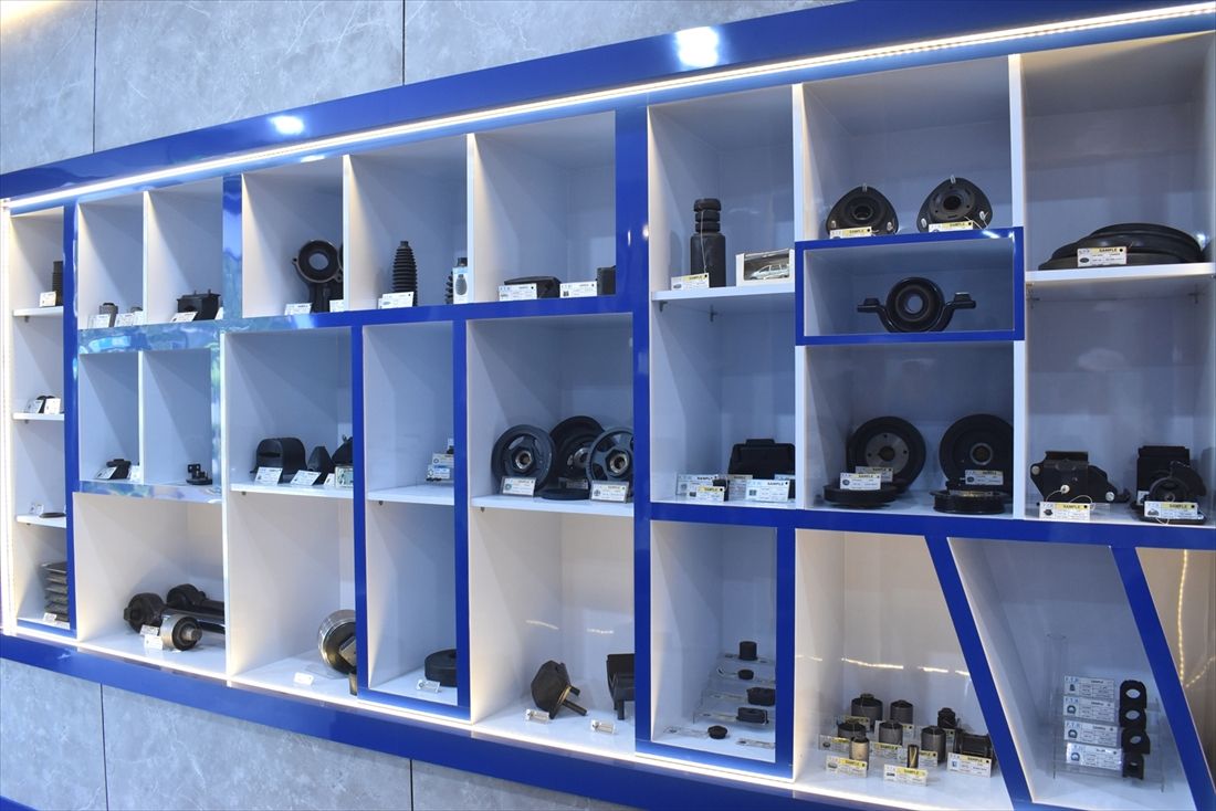 フコク東海ゴムインドネシア（FTRI）で製造している主な製品。大半は自動車用部品を占める（筆者撮影）