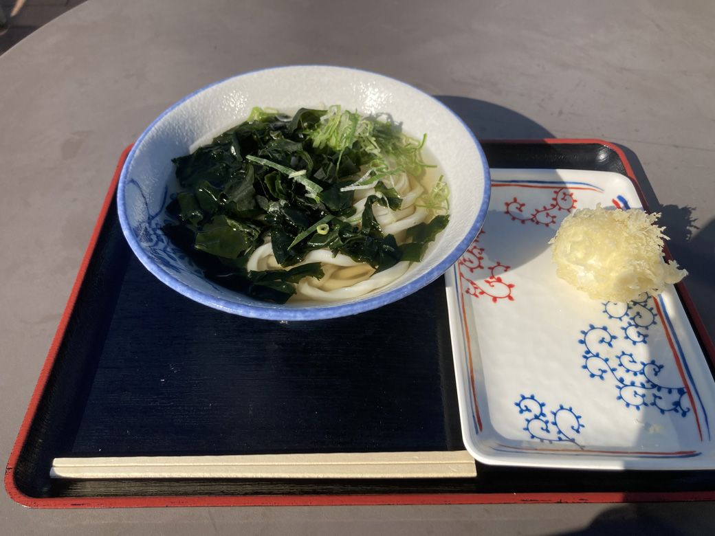 麺が伸び切らないか心配だったが…（筆者撮影） 