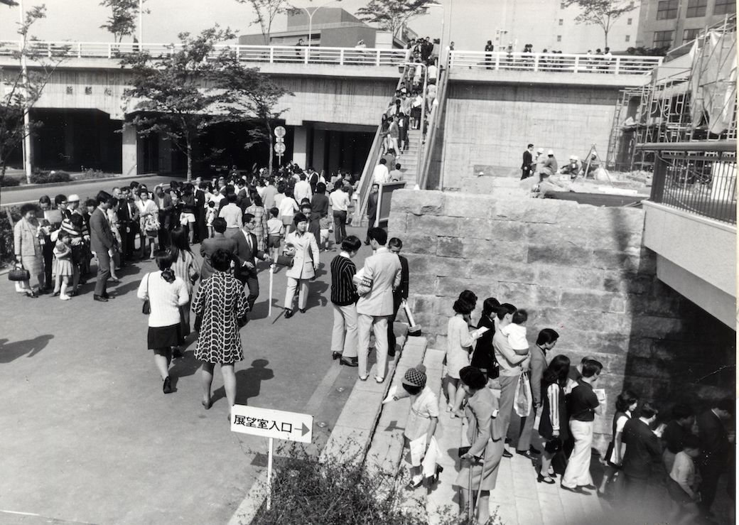 オープンした当初は新宿の名所として多くの人が訪れた（写真：京王プラザホテル）