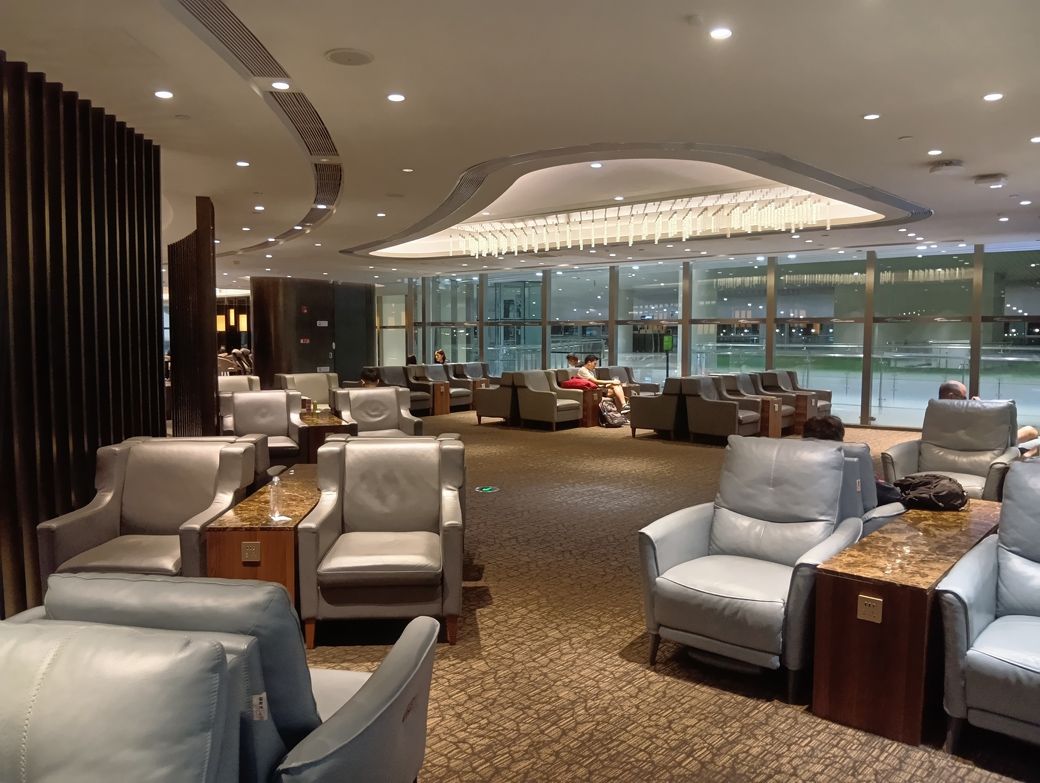 広すぎる⋯（筆者撮影）