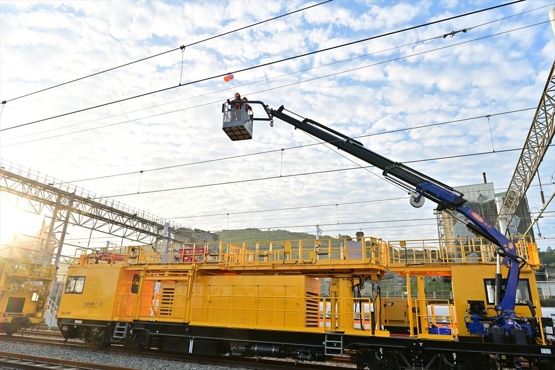 台湾高鉄の架線作業車（写真：台湾高鉄）