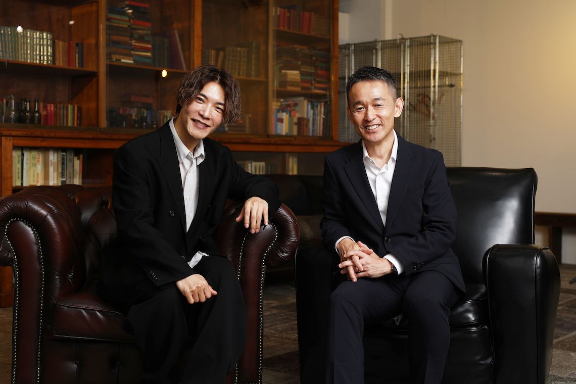 東北大学加齢医学研究所教授の瀧靖之氏と音楽監督の落合崇史氏