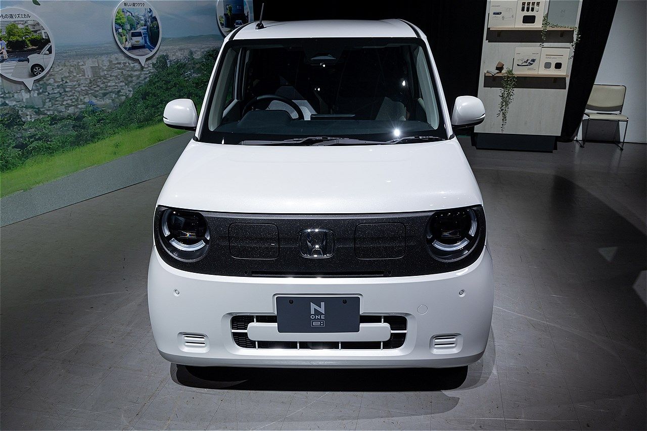ホンダの新型軽自動車EV「N-ONE e:」（写真：三木 宏章）