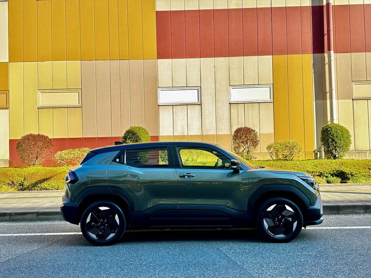 スズキ「eビターラ」（写真：小川フミオ）