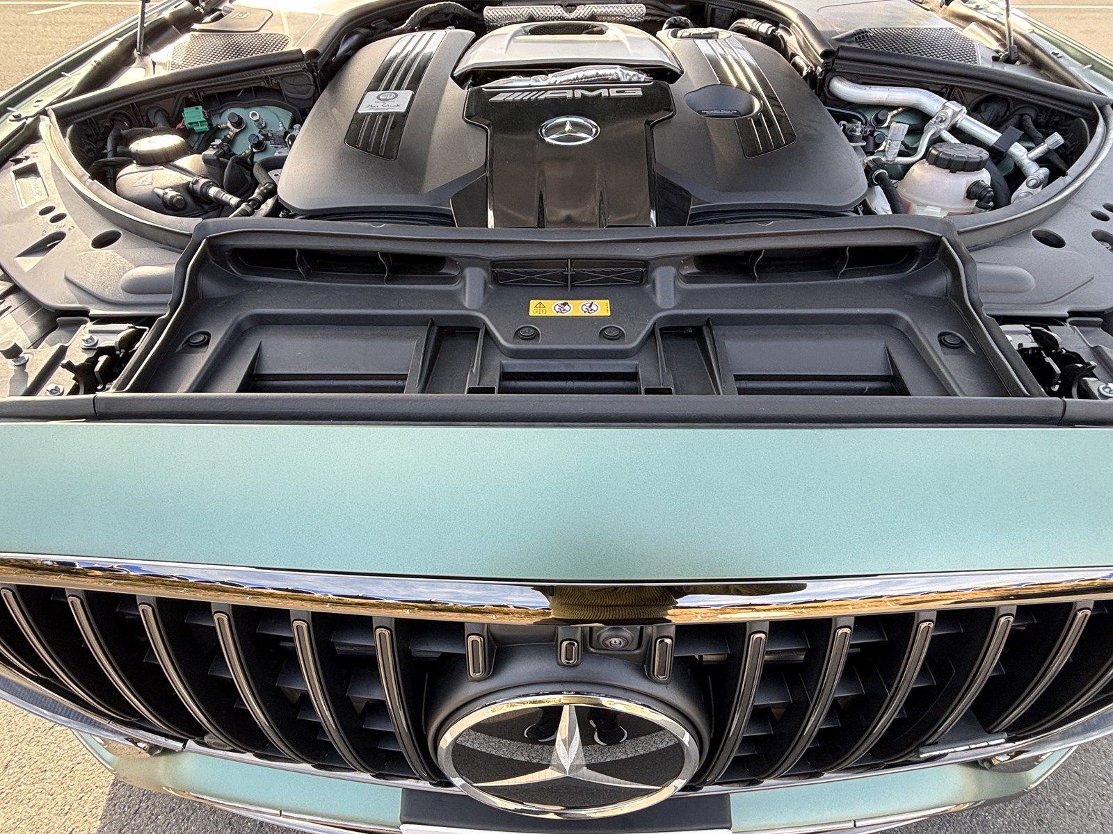 メルセデスAMG「S63 E パフォーマンス」（写真：桃田健史）