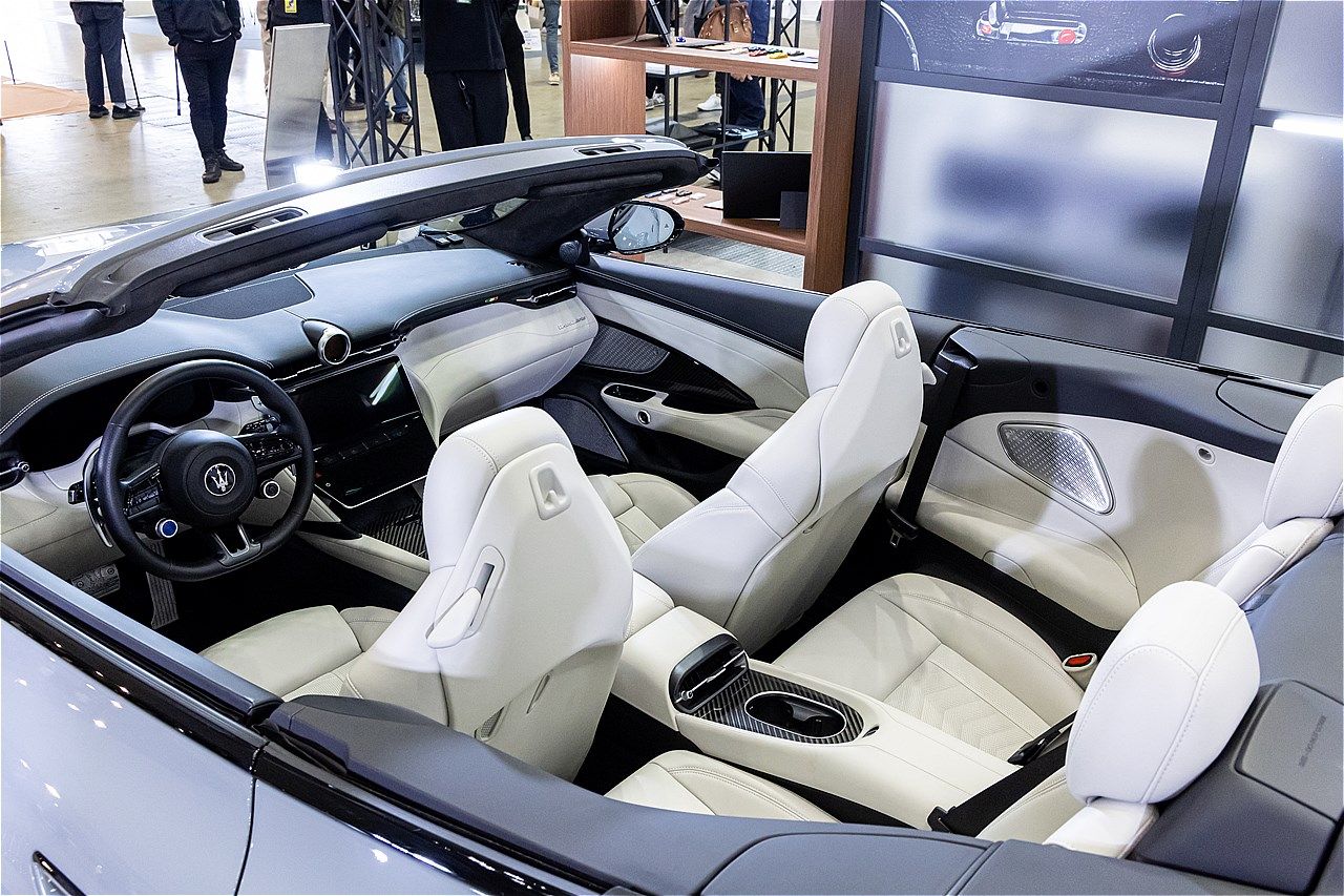 オートモビルカウンシル2025でのマセラティ ジャパンの展示内容（筆者撮影）