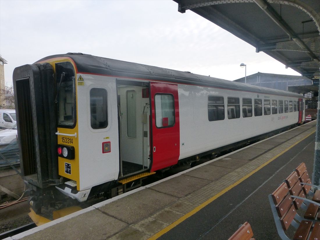 かつてグレーター・アングリアのローカル線で活躍していた気動車、クラス153（写真：Greater Anglia）