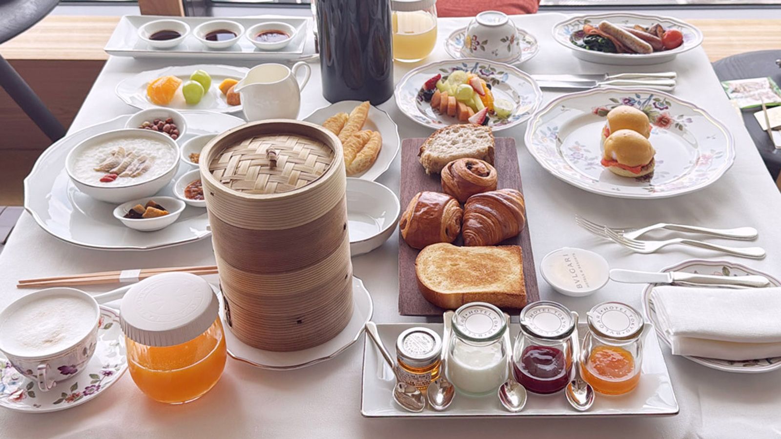 ブルガリホテル東京のモーニング（ルームサービス）（写真：筆者撮影）